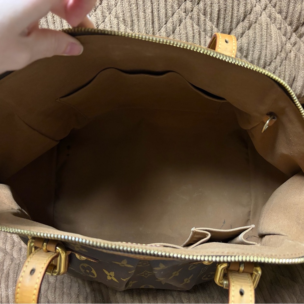 Louis Vuitton Tivoli Brown Canvas Monogram Shoulder Bag - Picture 3 of 6